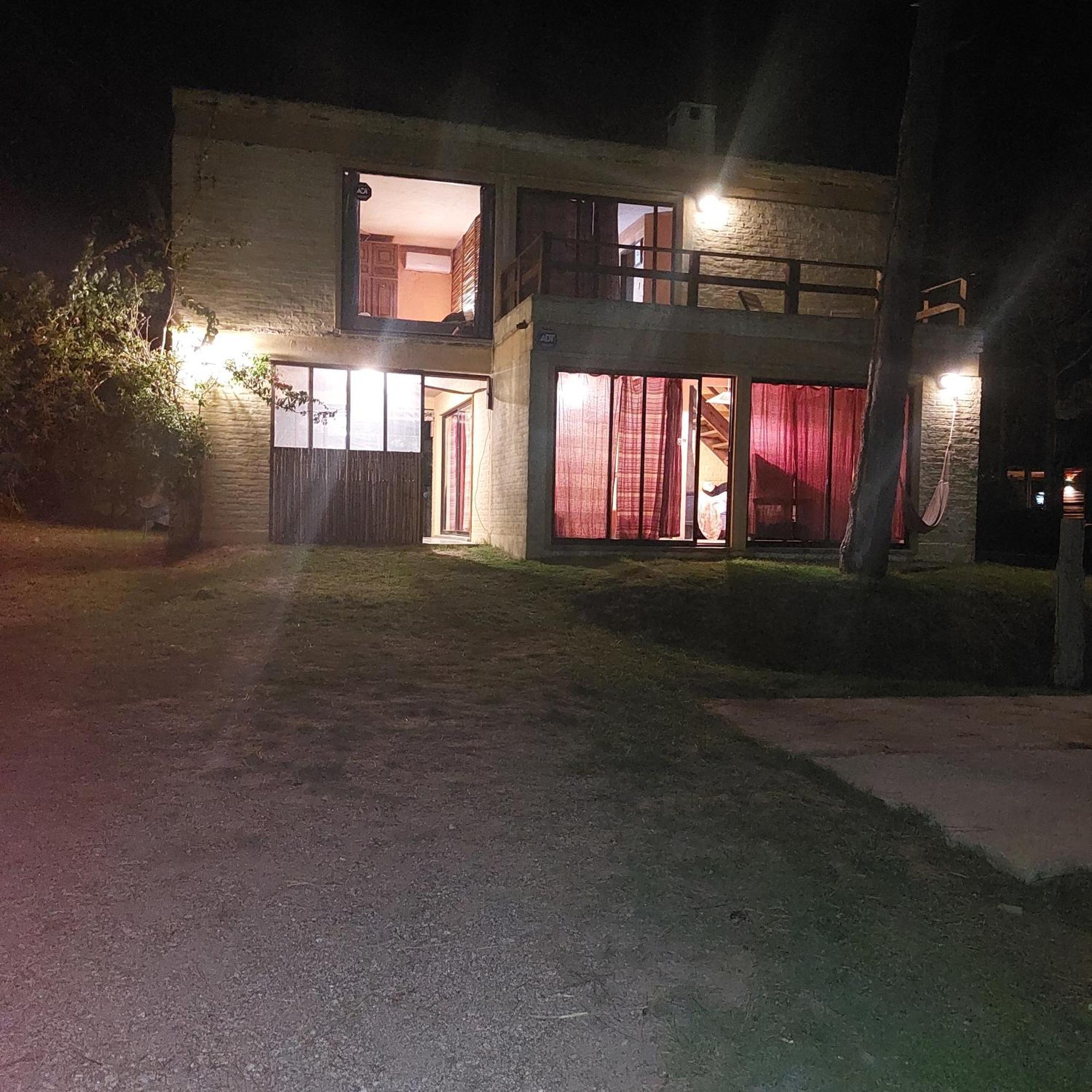 Casa Amarilla Con Jacuzzi Villa Пунта Дел Диабло Екстериор снимка