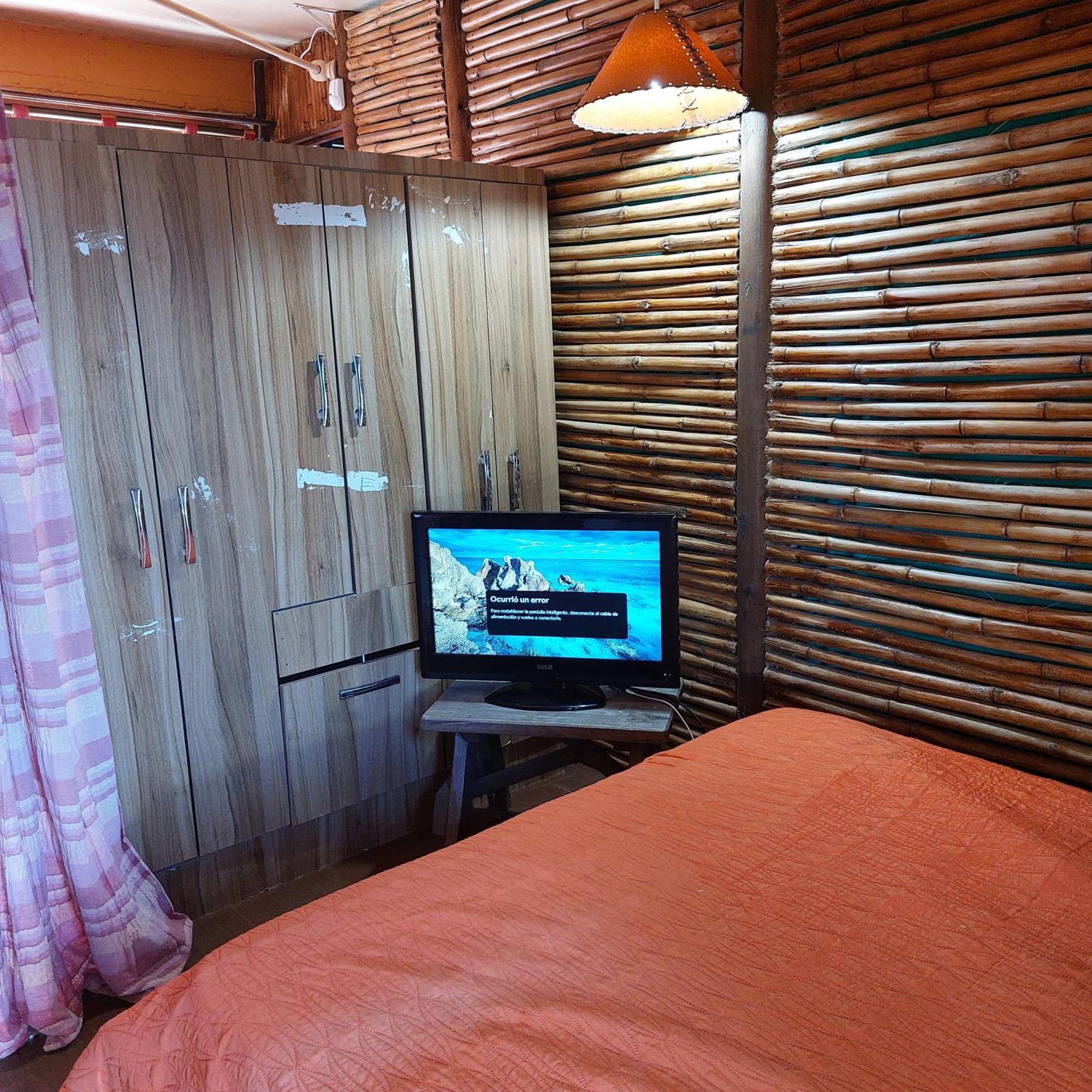 Casa Amarilla Con Jacuzzi Villa Пунта Дел Диабло Екстериор снимка