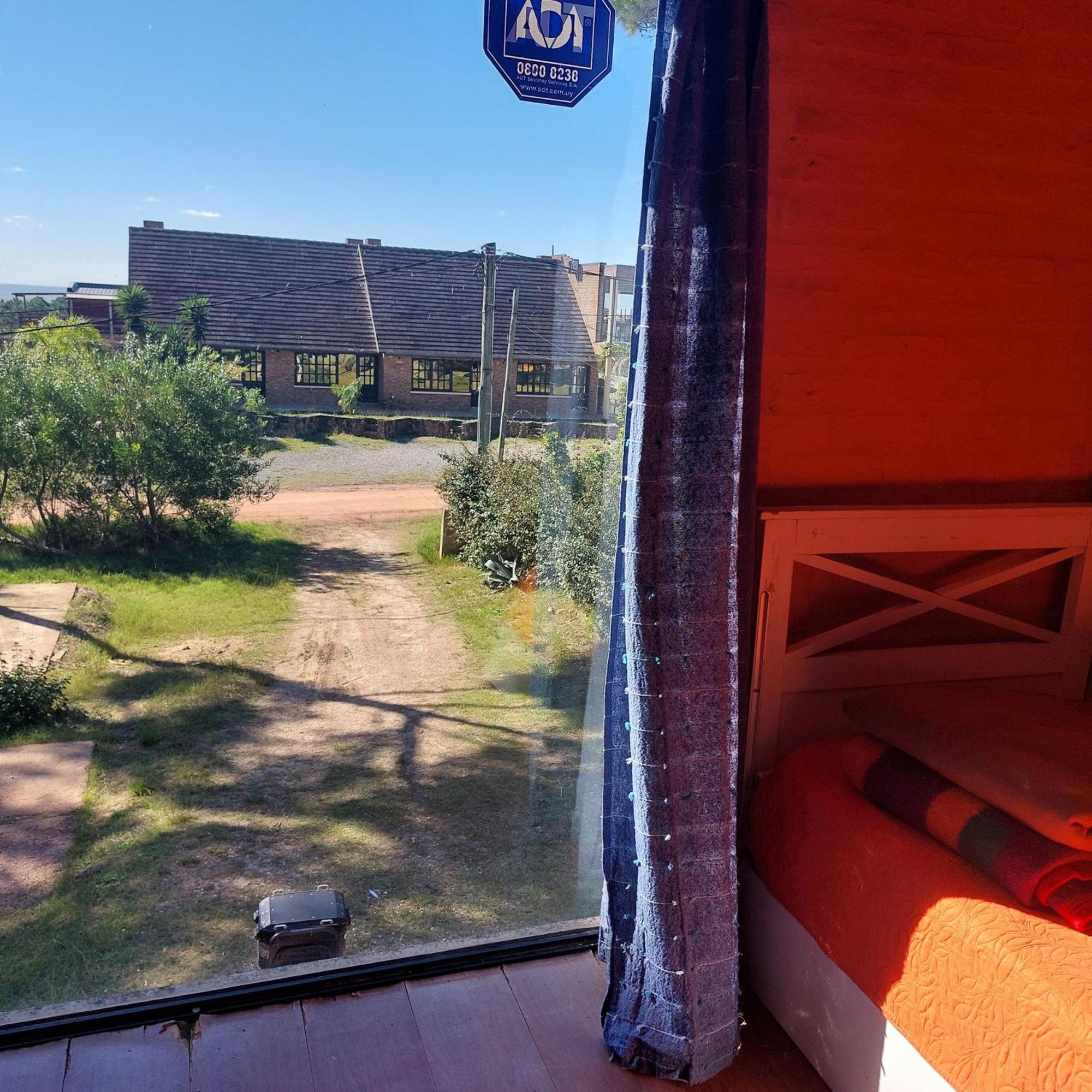 Casa Amarilla Con Jacuzzi Villa Пунта Дел Диабло Екстериор снимка