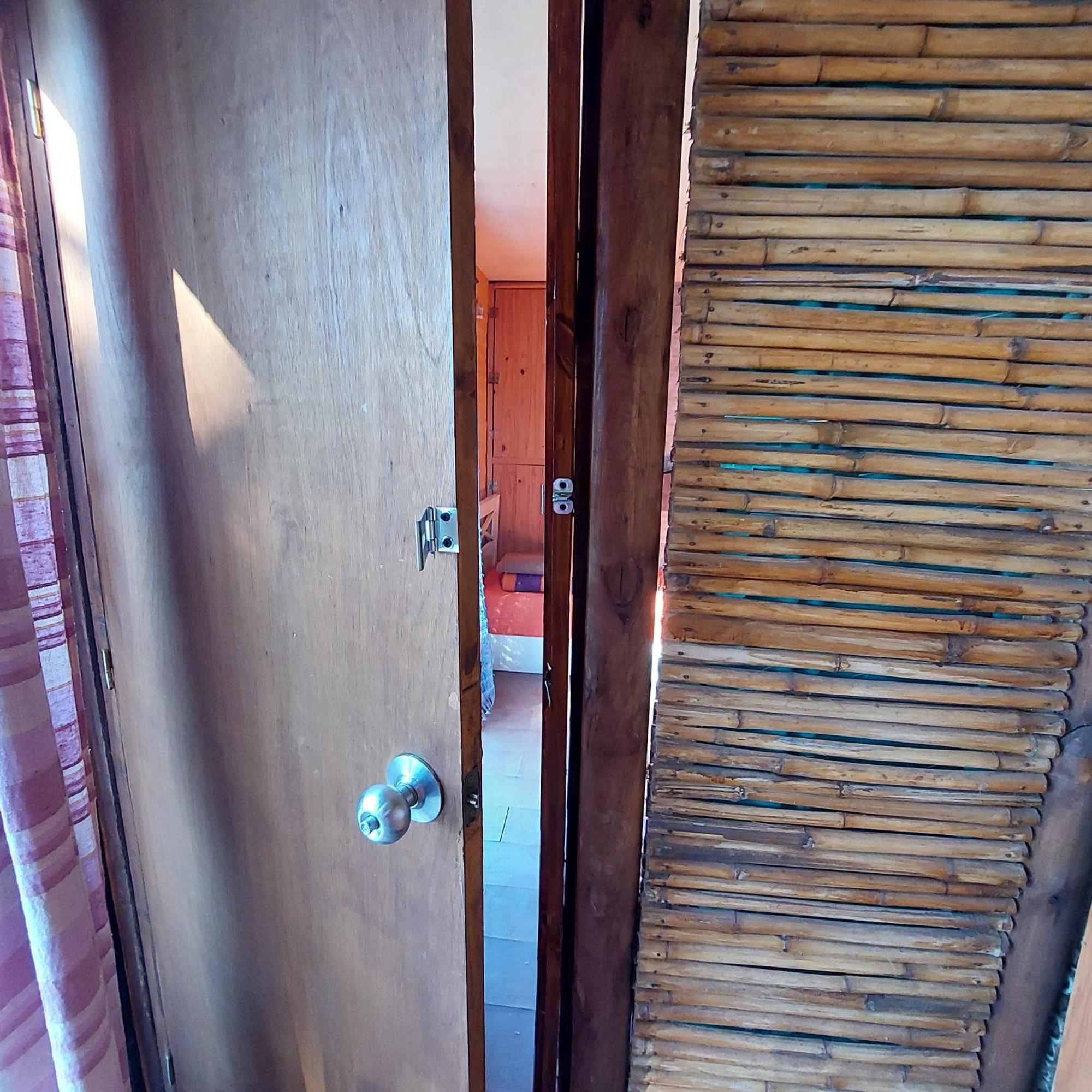 Casa Amarilla Con Jacuzzi Villa Пунта Дел Диабло Екстериор снимка